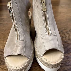 Never worn kaanas wedges